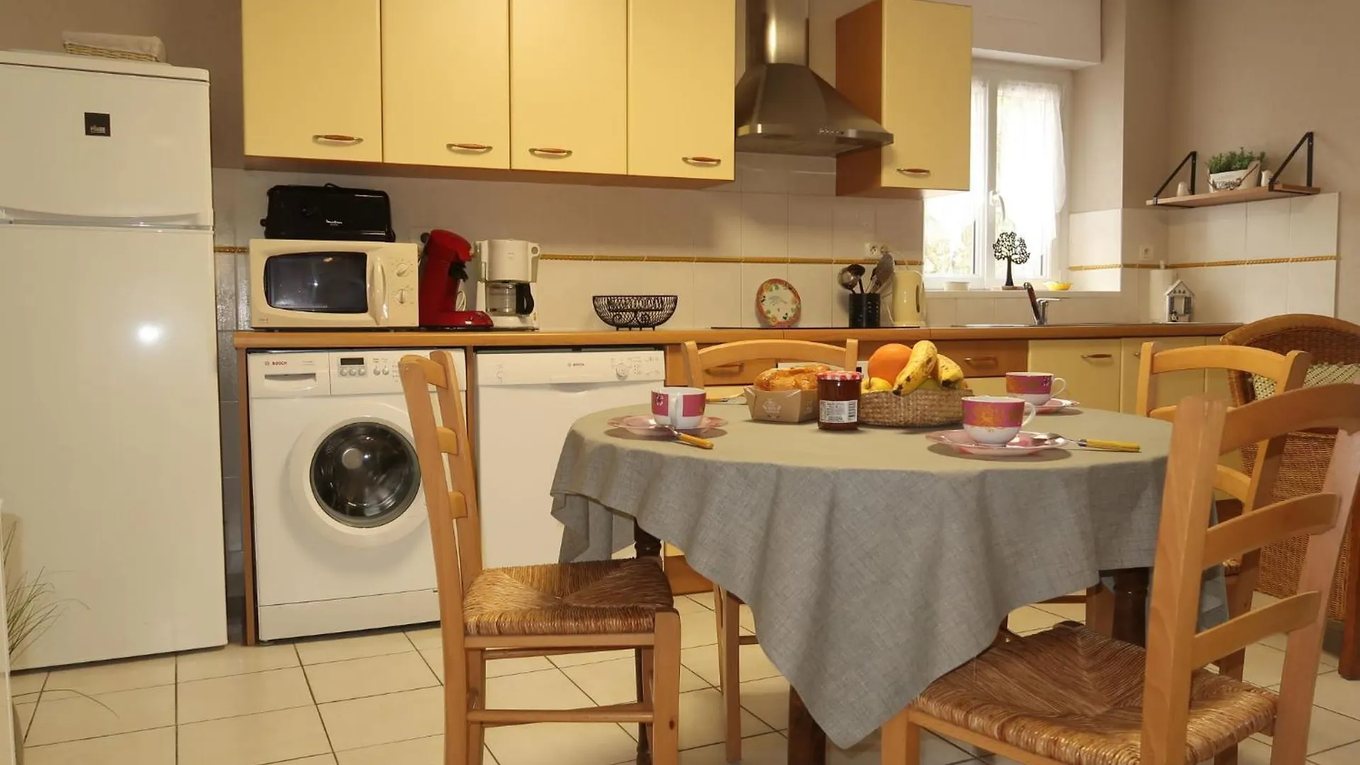 Holiday Home Houat - Phm107 By Interhome Plouhinec  Francja