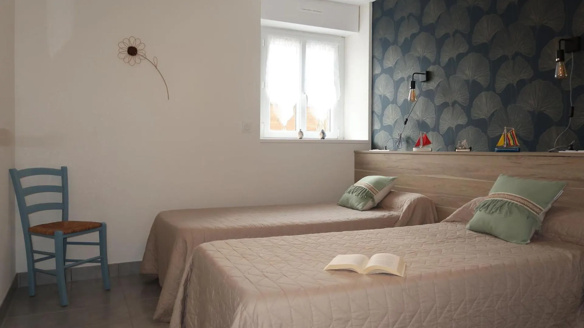 Holiday Home Houat - Phm107 By Interhome Plouhinec